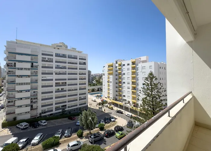 Apartamentos Turisticos Perola Da Rocha II